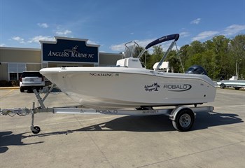 2024 Robalo R180  Boat